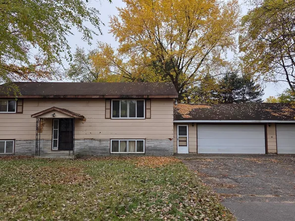 2844 135th Ln NW, Andover, MN 55304