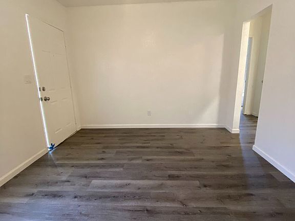 5th image of 3541 E Clay Ave