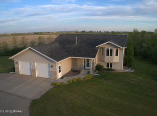 3139 111e Ave SW, Dickinson, ND 58601