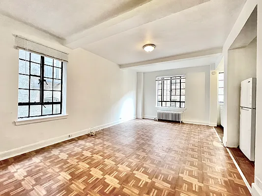 Rented by Nest Seekers International | media 2