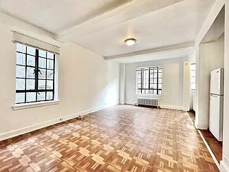 Rented by Nest Seekers International