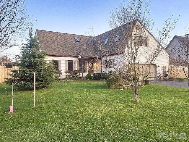 8 Bernett Dr photo 1