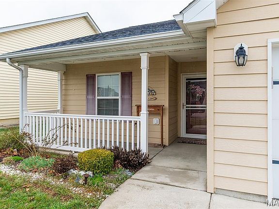 4th image of 1009 Hawk Ridge Dr