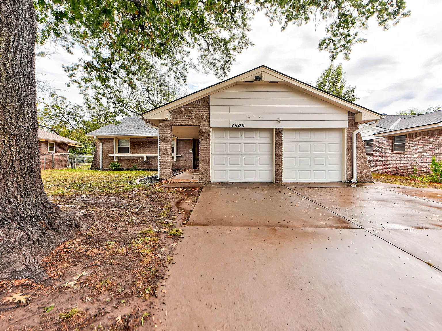 1600 Cambridge Drive - 1 — Photo 1
