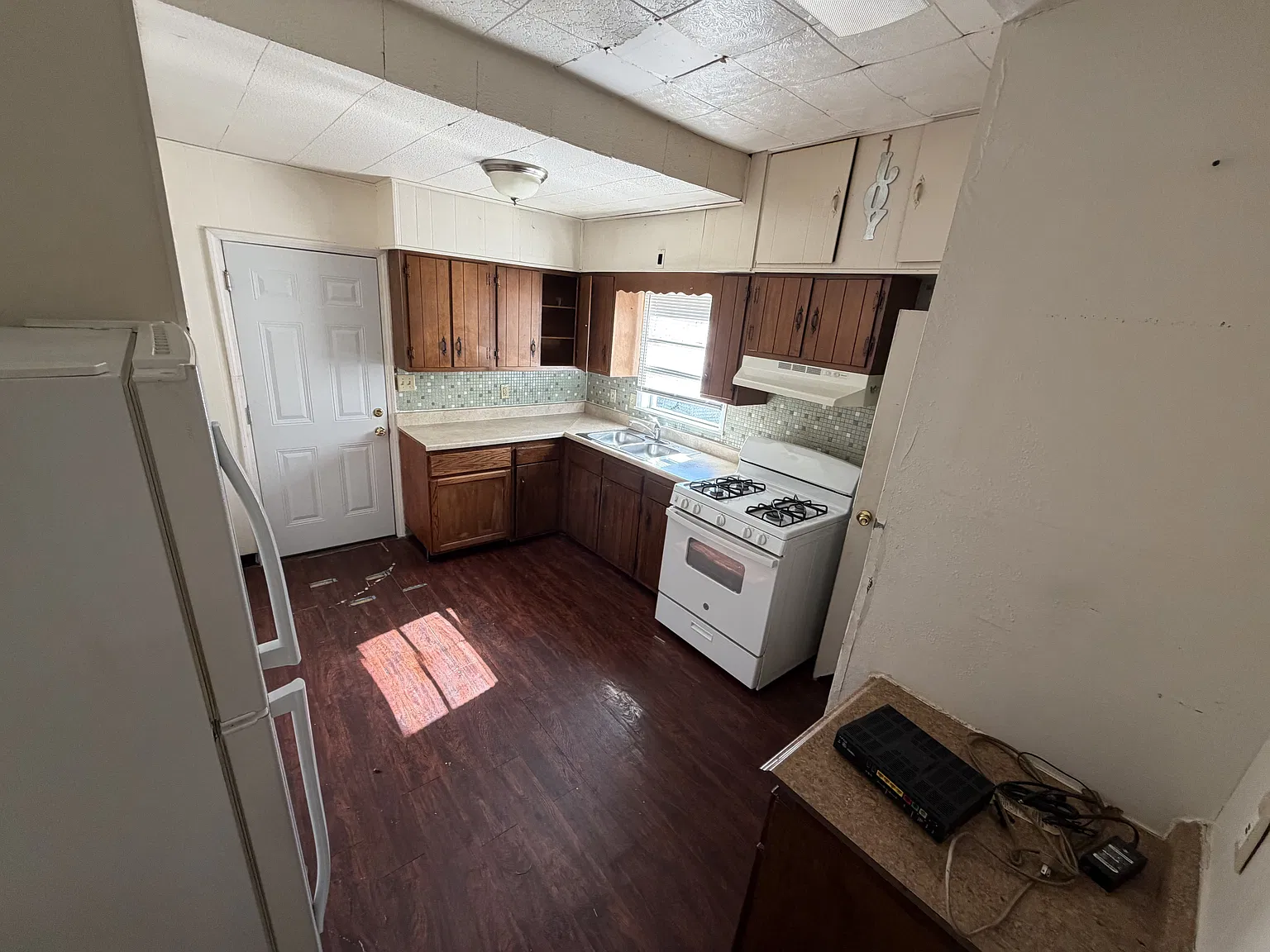 4 bed, 1572 sqft, $1,750 — Photo 3