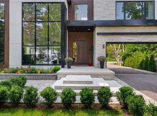 564 Stonecliffe Rd, Oakville, ON L6L4N9