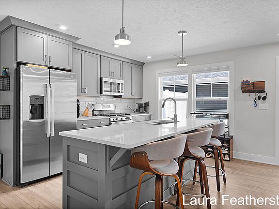 2nd image of 6648 S Square Ln NE Unit 50