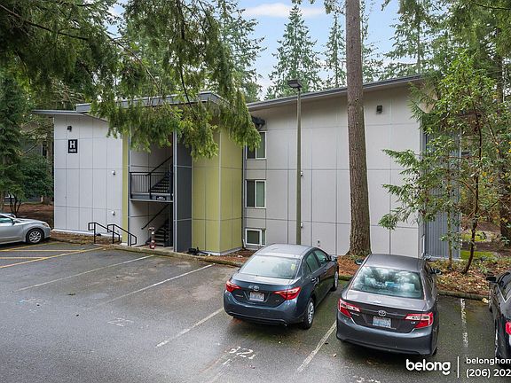 5th image of 14515 NE 32nd St #301