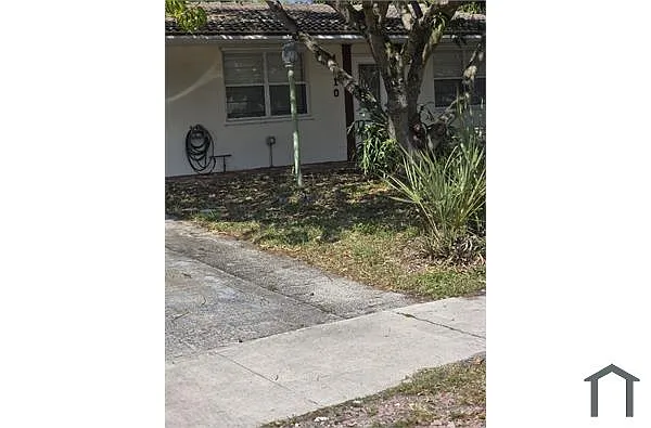 Building Photo - 1010 N 69th Way