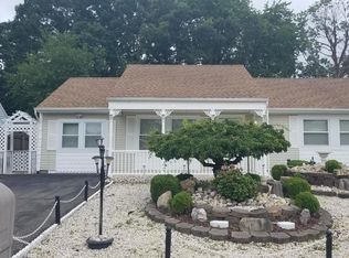 119 Windward Dr, Barnegat, NJ 08005