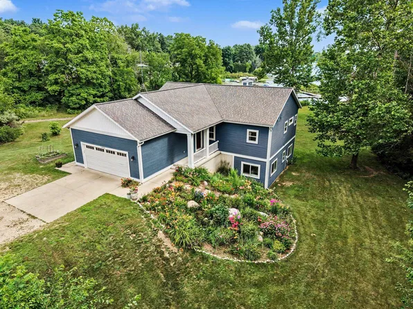 11854 Bowens Mill Rd, Middleville, MI 49333