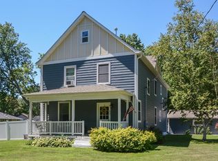 1995 Lexington Ave N, Roseville, MN 55113