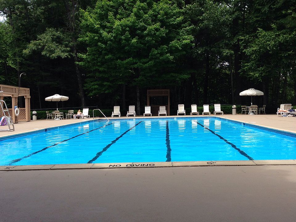 2nd image of 3 Haddam Dr