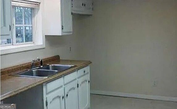 2nd image of 4311 Hiram Lithia Springs Rd