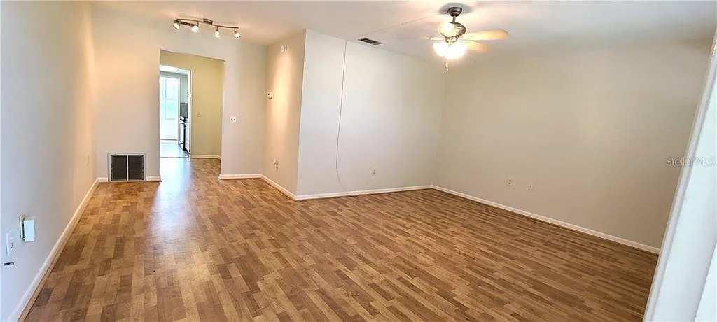 1 bed, 1.0 bath, 636 sqft, $1,397 — Photo 2