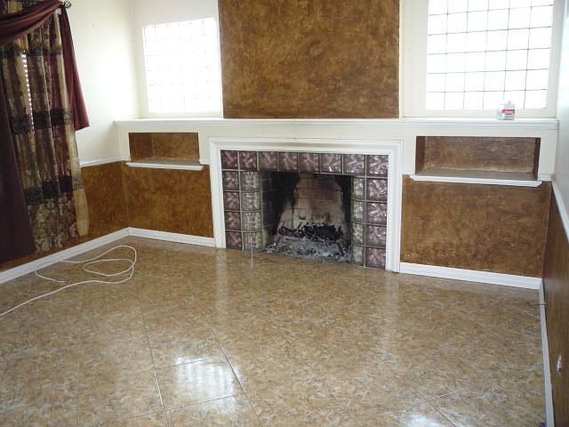 2nd image of 1305 Grand Ave