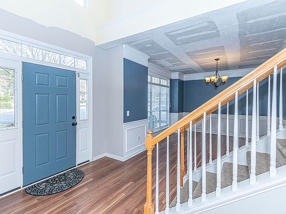 5th image of 8645 Laurel Grove Ln