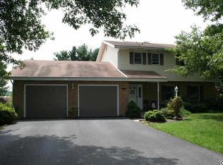 336 Windcrest Rd, Harrisburg, PA 17112