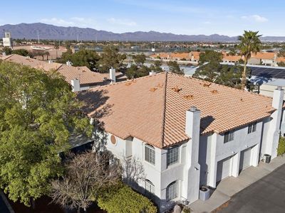 208 Star Cluster Cir, Las Vegas, NV, 89145