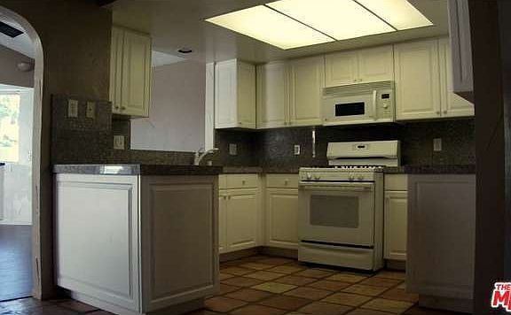 4th image of 31270 Avenida Valdez