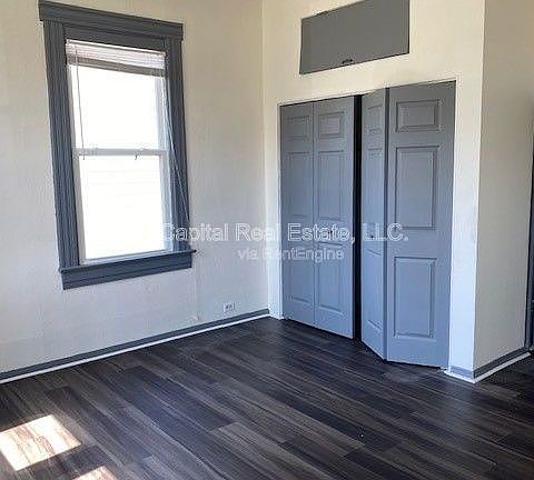 4th image of 207 S 16th St
