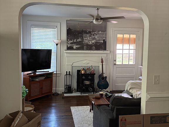 4th image of 722 Munsen Spring Dr