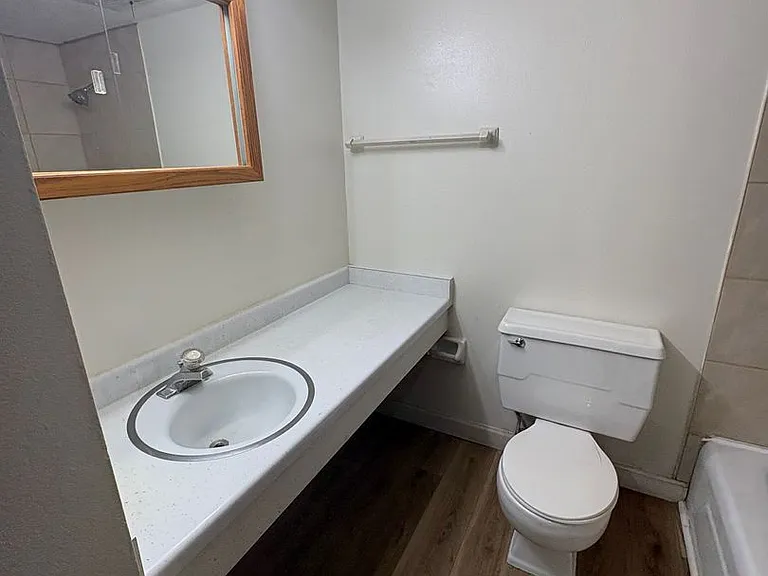 791 Russell Rd — Photo 15