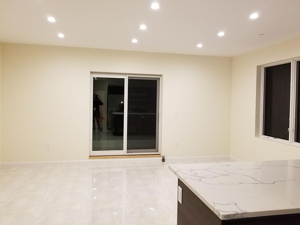 1st image of 930 E 78th St Floor 2