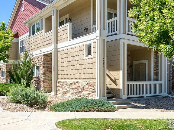 2nd image of 3540 Boulder Cir #101