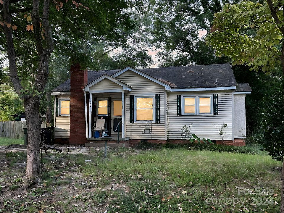 1st image of 305 Hillcrest Ave