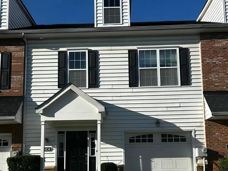 4438 Riverview Ln — Photo 1