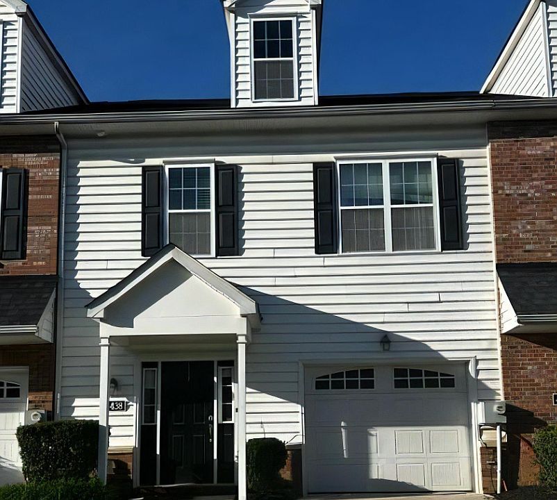1st image of 4438 Riverview Ln