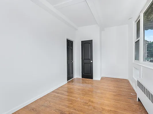 Sold by OOAKB&F INC | media 5