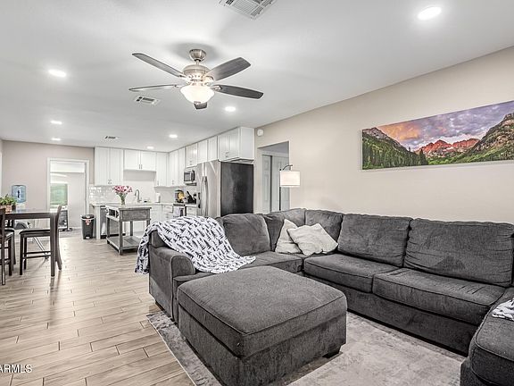 4th image of 2301 E ALPINE Avenue E