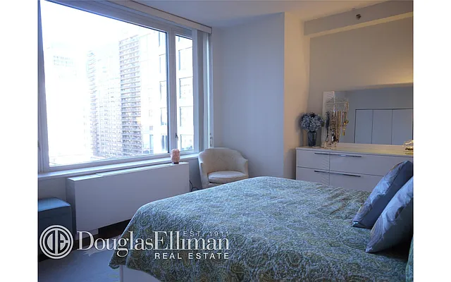 Rented by Douglas Elliman | media 5