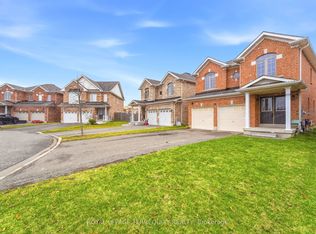 35 Colonel Lyall St, Saint Catharines, ON L2P0B3