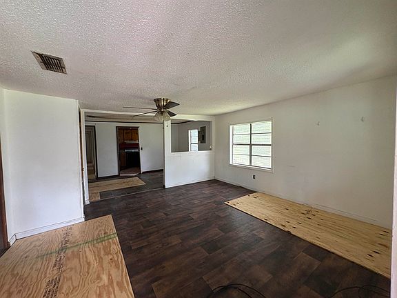 2nd image of 20994 SE Martin Luther King Ave