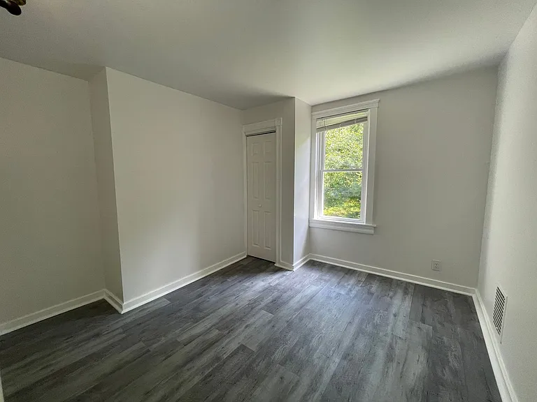 830 Montclair Ave — Photo 8