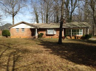 1685 Youngs Mill Rd, Greensboro, NC 27406