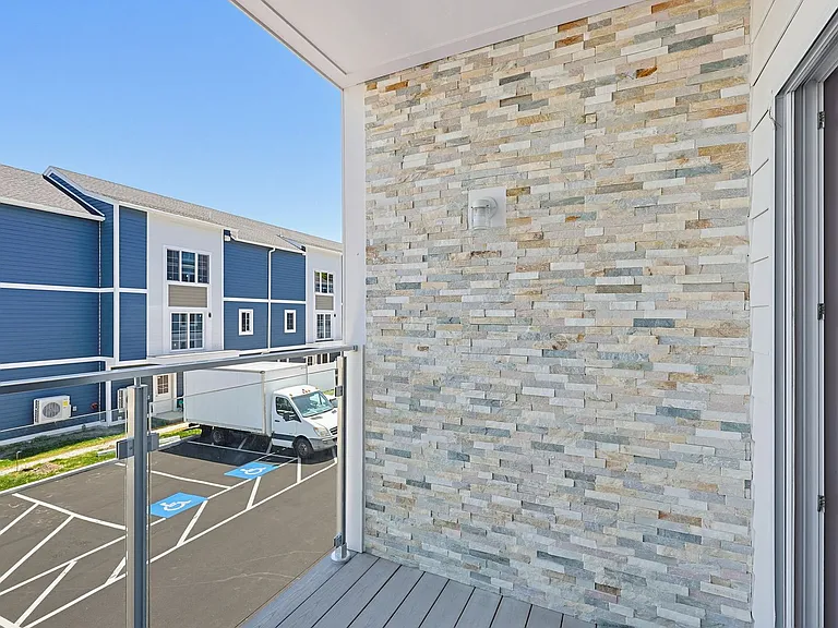 Taj Estates of Franklin II — Photo 141