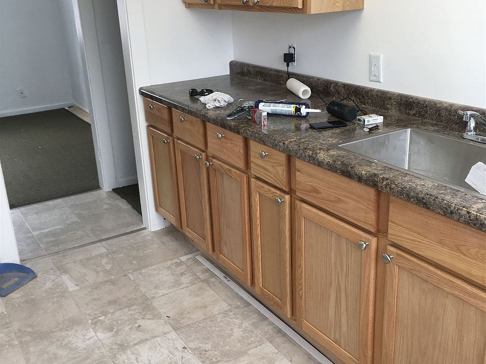 78 S 22nd Kitchen