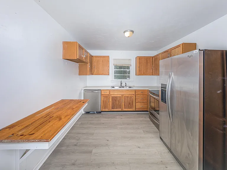 1637 Atkamire Dr — Photo 5