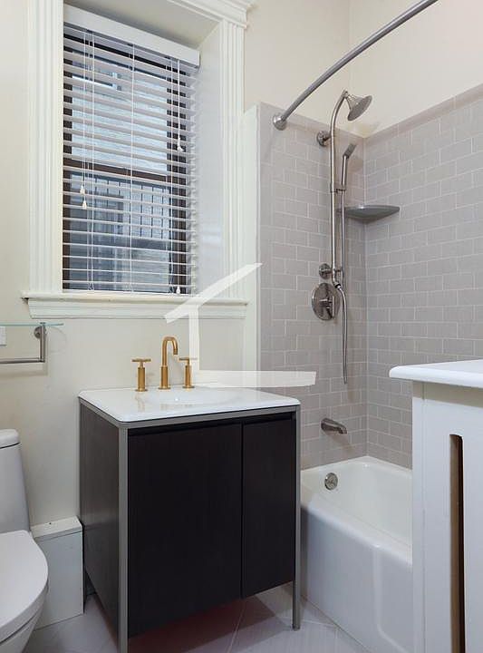 2nd image of 58 Charlesgate E #133