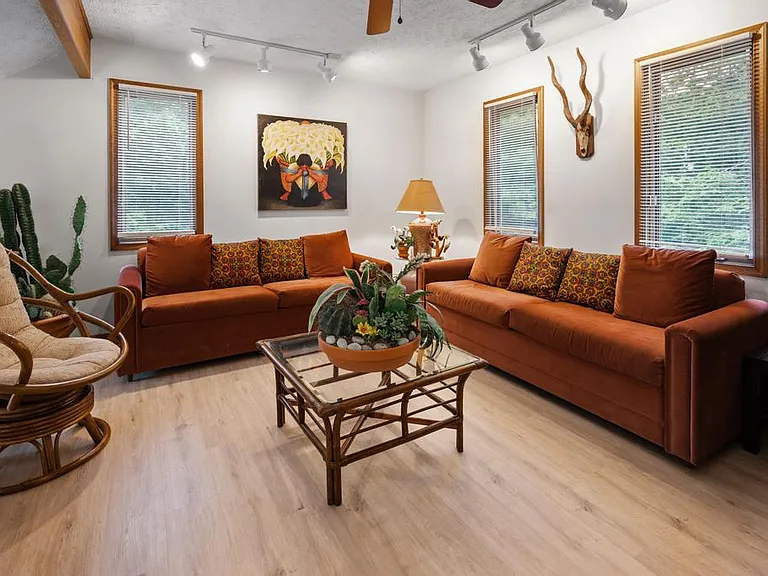155 Tanglewood Dr — Photo 18