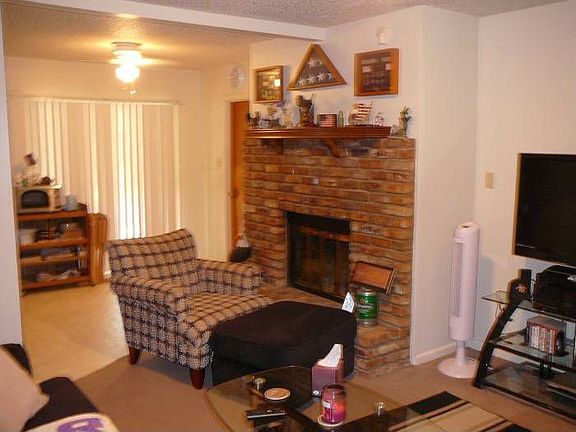 3rd image of 1813 Lake St