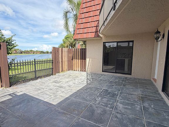 3rd image of 8365 Boca Rio Drive