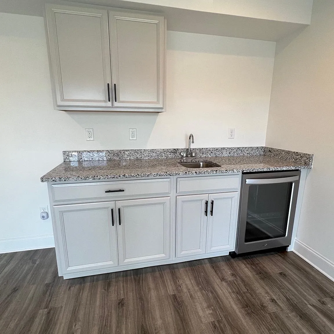 3 bed, 2.5 bath, 2020 sqft, $2,500 — Photo 4