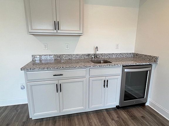 4th image of 1412 Market House Ln