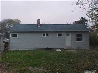3rd image of 1696 N Gardiner Dr