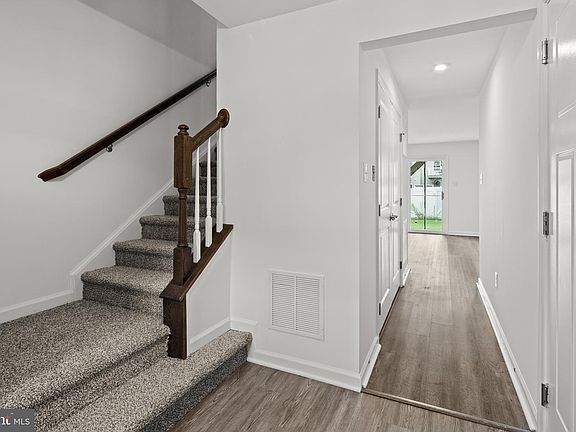 2nd image of 2109 Lamington Ct